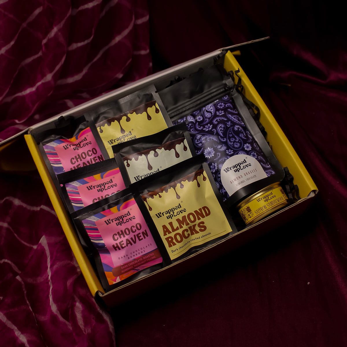 Gold indulgence mini hamper