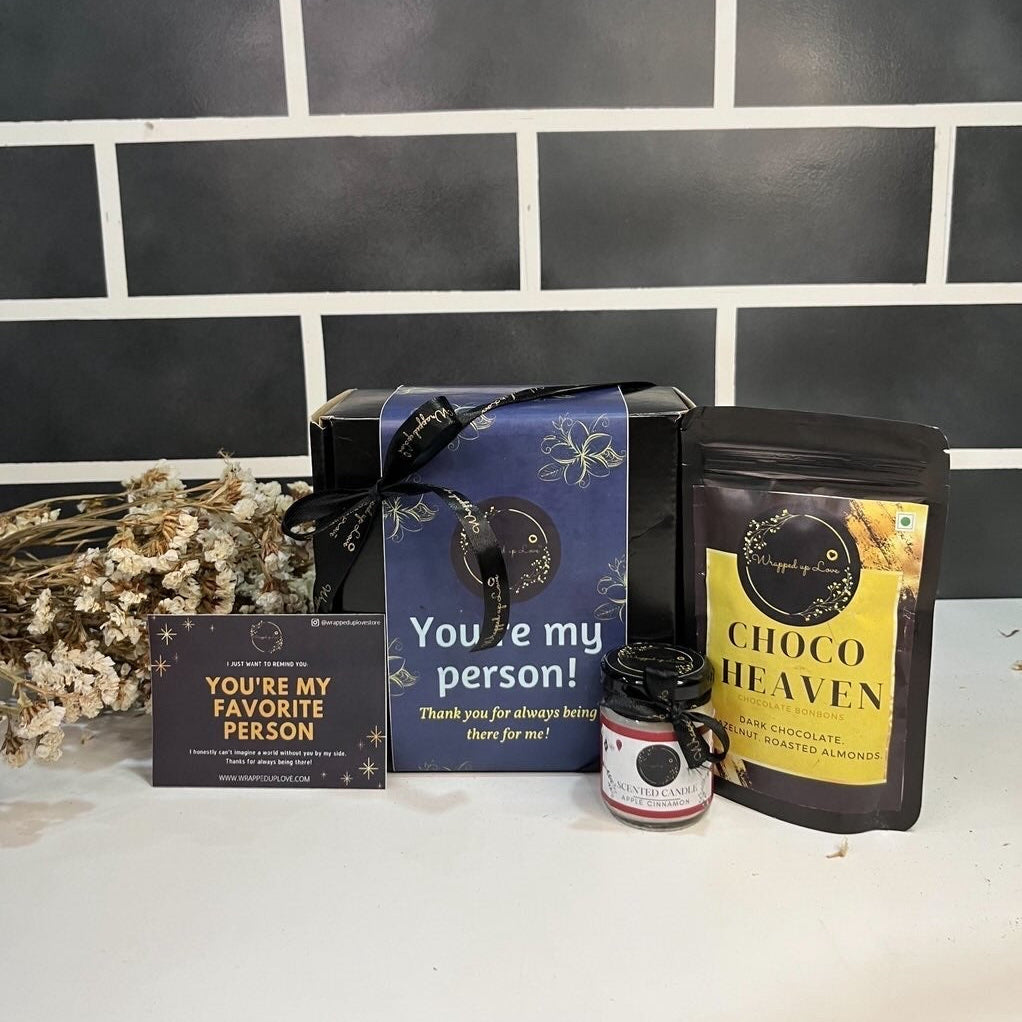 You’re my Person Gift box (1 Candle / 1 Chocolate )
